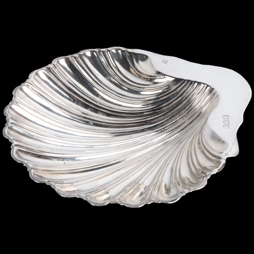 1933 - A late Victorian silver shell butter dish, W&C Sissons, London 1900, 13.5cm, 2.6oz