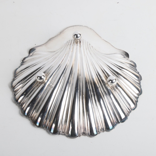 1933 - A late Victorian silver shell butter dish, W&C Sissons, London 1900, 13.5cm, 2.6oz