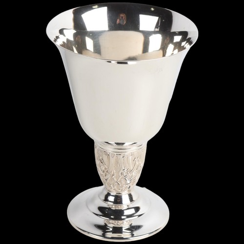 1961 - An Elizabeth II silver goblet, Wakeley & Wheeler, London 1963, 13.5cm, 6.9oz