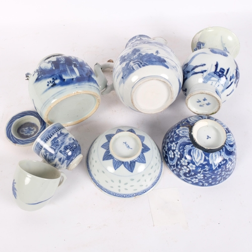 194 - A group of Antique Chinese blue and white items, including a vase, teapot, coffee pot, 2 bowls, etc