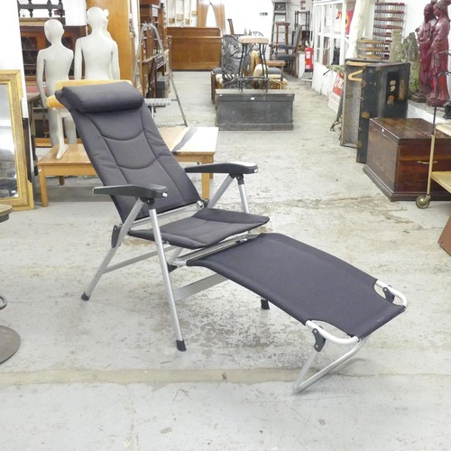 2693 - ISABELLA - A modern folding reclining garden chair with detachable footrest.