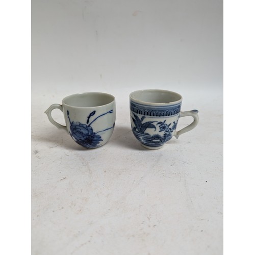 194 - A group of Antique Chinese blue and white items, including a vase, teapot, coffee pot, 2 bowls, etc