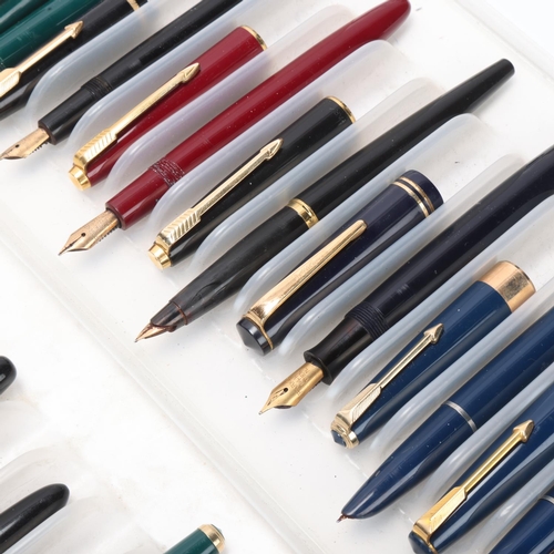 557 - 17 Parker fountain pens most 1950s-1970s', including models No17, Junior, Senior, Slimfold, Duofold,... 