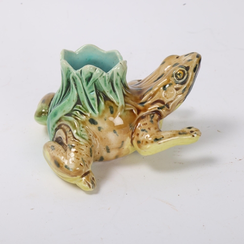 867 - A 19th century Majolica pottery frog design toothpick stand, length 9cm