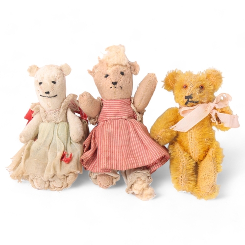 807 - 3 miniature Vintage teddy bears, 1 with glass eyes (3)