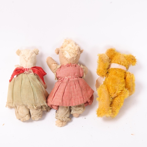 807 - 3 miniature Vintage teddy bears, 1 with glass eyes (3)