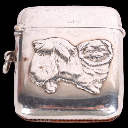 2687 - An Art Deco George V novelty silver 'Pekingese Dog' Vesta case, Deakin & Francis, Birmingham 1920, 5... 