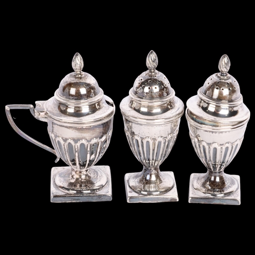 2722 - A Victorian silver 3-piece cruet set, Hilliard & Thomason, Birmingham 1894, urn form with flame fini... 