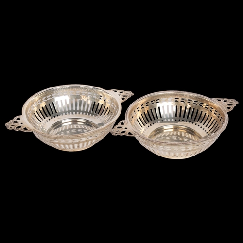 2746 - A pair of George VI silver 2-handled bon bon baskets, Barker Brothers Silver Ltd, Birmingham 1937, c... 