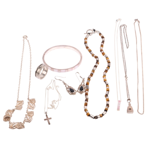 2633 - Various silver jewellery, including tigers eye bead necklace, pink mother-of-pearl bangle, etc, 102g... 