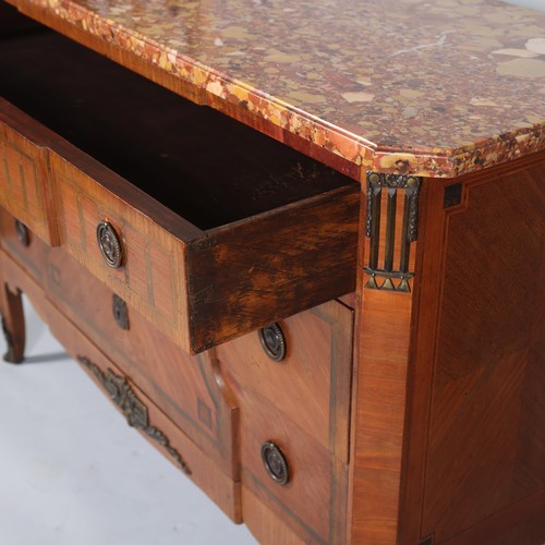 852 - A French marble-topped 3-drawer commode, with inlaid drawer fronts, width 121cm