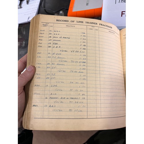 789 - 3 Pilot's flying log books, Second World War Period 1938 - 1942, for E D V Williams, and RAF pocket ... 