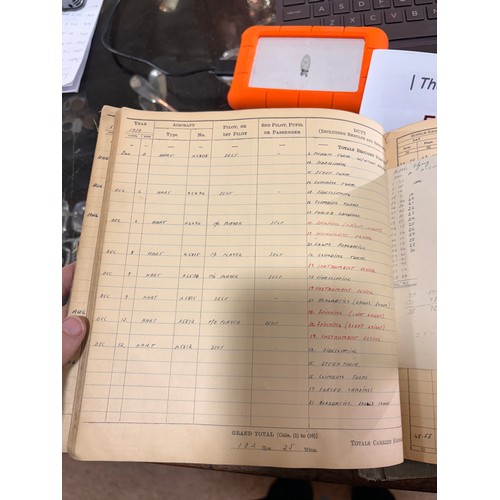 789 - 3 Pilot's flying log books, Second World War Period 1938 - 1942, for E D V Williams, and RAF pocket ... 