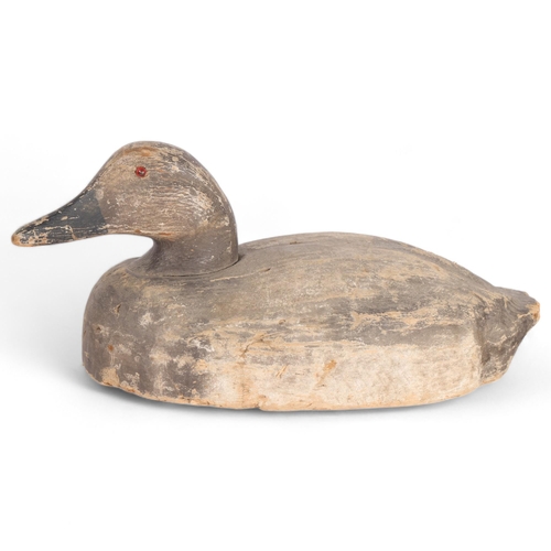 113 - A Vintage painted wood duck decoy, H21cm