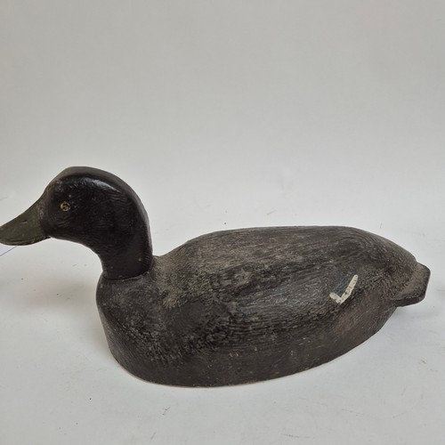 116 - 2 similar Folk Art carved and painted wood duck decoys, tallest 20cm