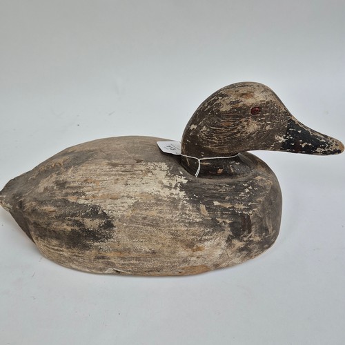 113 - A Vintage painted wood duck decoy, H21cm