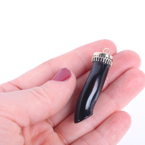 1123 - A 9ct gold black coral stick pendant, 47.2mm, 5.6g