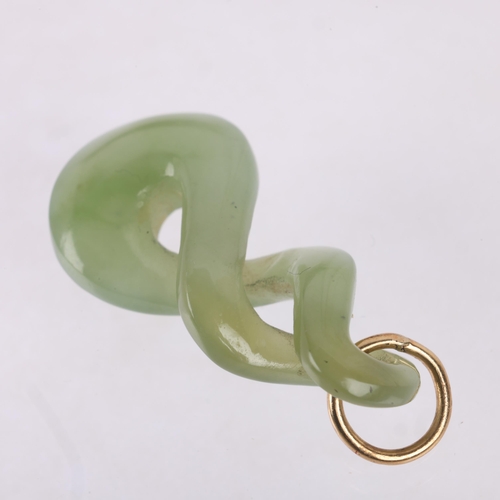 1143 - A New Zealand Maori pounamu green stone pikorua triple twist pendant, 33mm, 4.2g