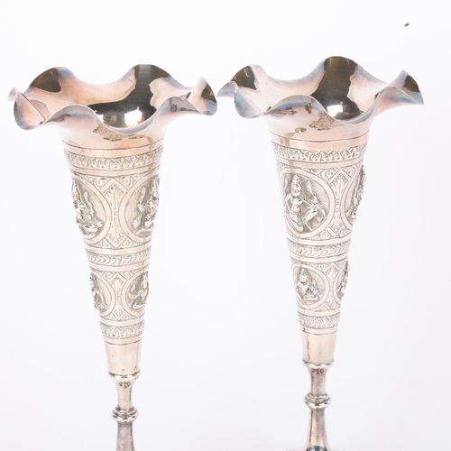 1692 - A pair of Indian silver trumpet bud vases, 20cm, 8.9oz