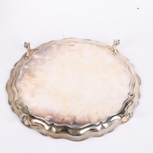 1704 - A George V circular silver salver, James Dixon & Sons, Sheffield 1913, pie crust rim raised on 4 cla... 