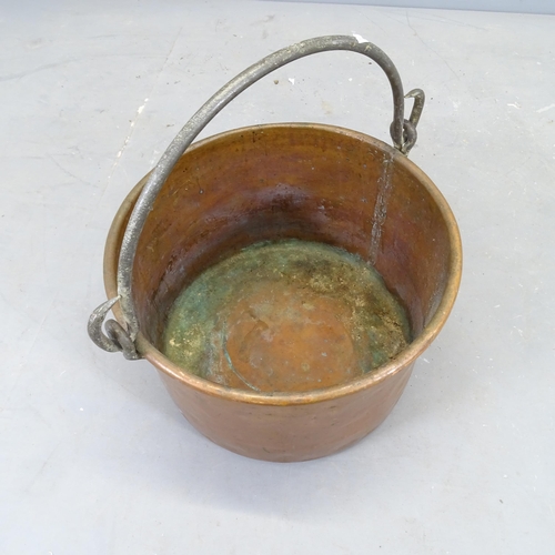 3020 - A French copper cauldron. 54x35cm.