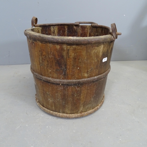 3032 - A circular coopered well bucket. 36x30cm.