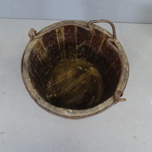 3032 - A circular coopered well bucket. 36x30cm.