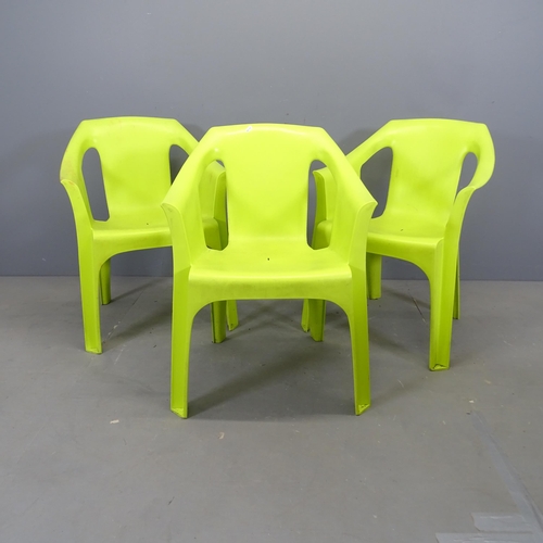 3078 - A set of three plastic stacking garden chairs.