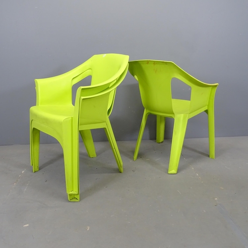 3078 - A set of three plastic stacking garden chairs.