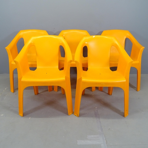 3080 - A set of five plastic stacking garden chairs.