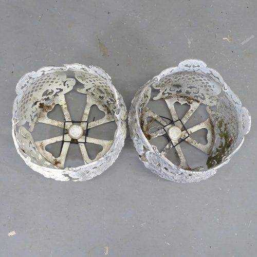 3087 - A pair of painted aluminium Victorian style planters. 35x30cm.