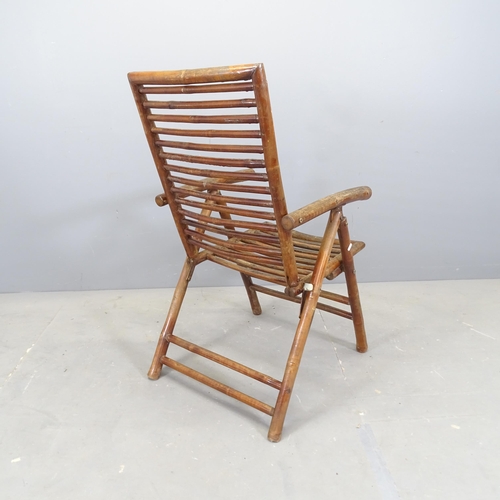 3089 - A faux-bamboo folding deck chair.