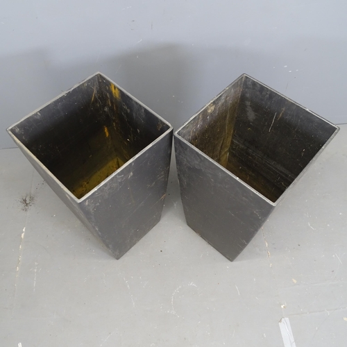 3173 - A pair of large plastic plant pots. 40x75cm.