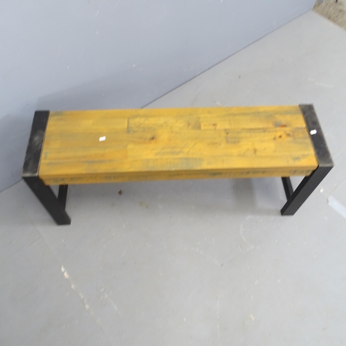 3201 - A modern garden bench / low table with metal frame. 115x46x31cm.