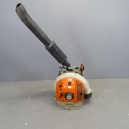 3344 - STIHL - A BR500 petrol leaf blower.