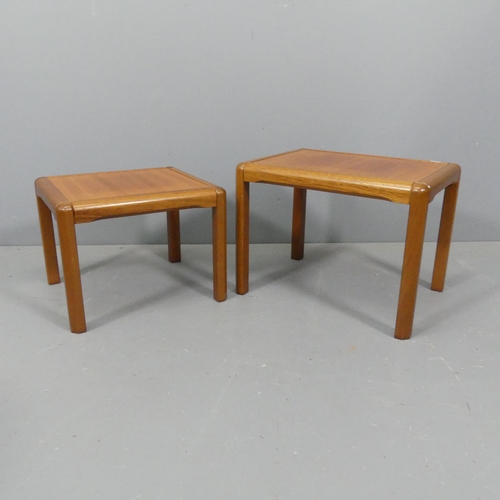 2283 - A mid-century Danish teak nest of two occasional tables. 49x37x37cm.