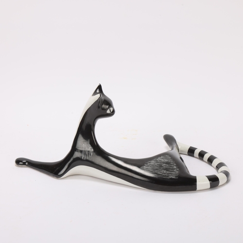 83 - MIECZYSLAW NARUSZEWICZ for Cmielow, Poland, a 1950's porcelain cat, indistinctly numbered to base, l... 