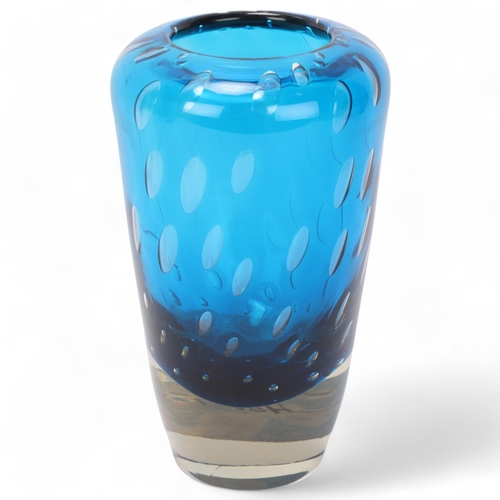 250 - MILAN METELAK, Czech, a 1960s'/70s' internal bubble glass vase, no makers mark, height 22cm