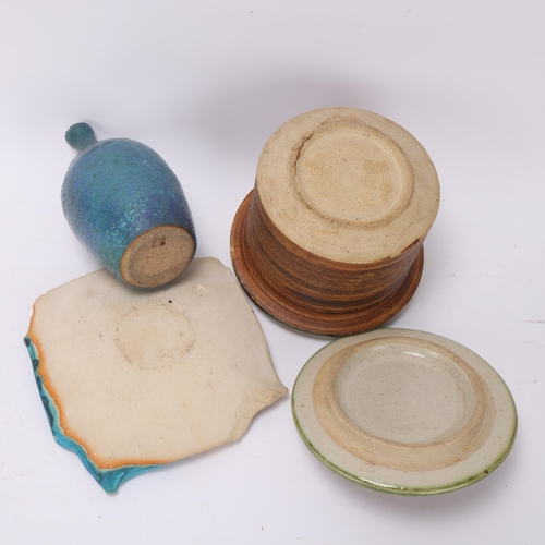 259 - 3 pieces of mid 20th century studio pottery, a brutalist storage jar, blue glaze bud vase and dish, ... 