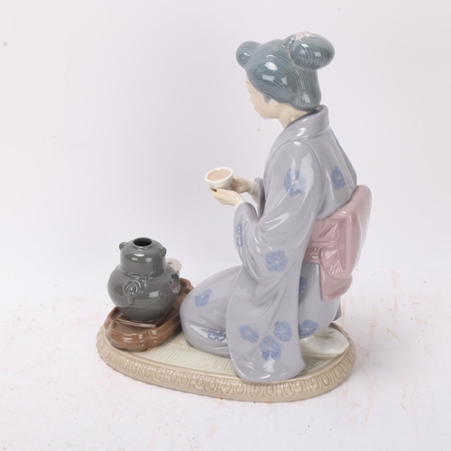 546 - Lladro porcelain figure, Geisha taking tea, height 21cm