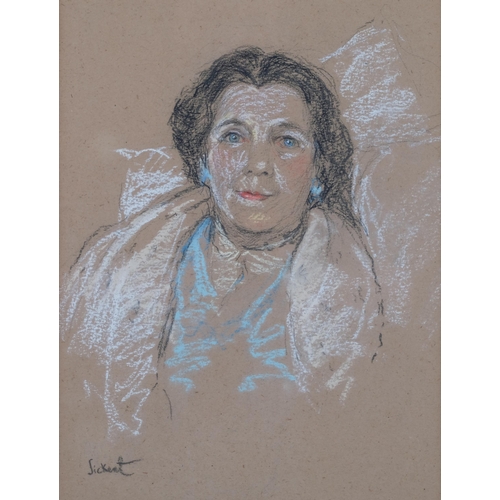 772 - Attributed to Walter Richard Sickert (1860 - 1942), portrait of a woman, coloured pastels, signed, 3... 