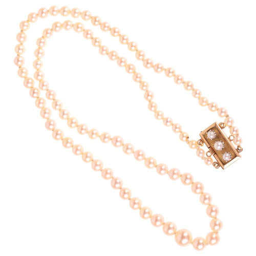 1288 - A graduated cultured pearl bead necklace, with 18ct rose gold pearl clasp, pearls measure 8.2 - 4.1m... 