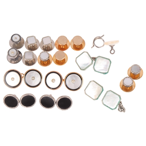 1308 - A quantity of dress studs, buttons and cufflinks