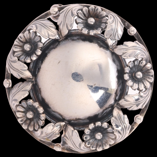 1351 - HUGO GRUN - an Art Nouveau style Danish sterling silver flowerhead bombe brooch, 33.9mm, 9.1g