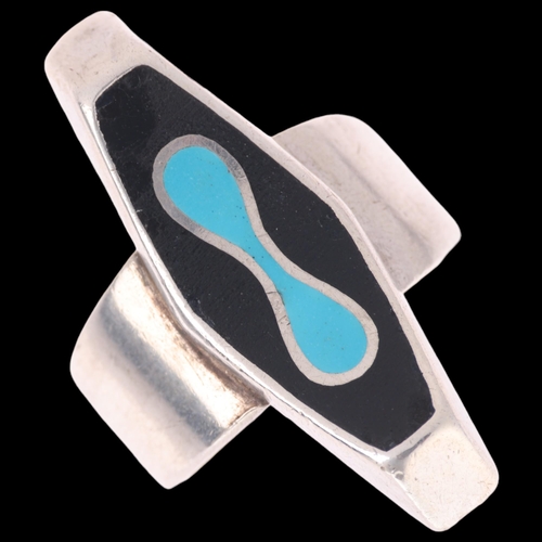 1369 - HANNE KAUFMANN - a Danish modernist sterling silver enamel panel ring, setting height 31mm, size P, ... 