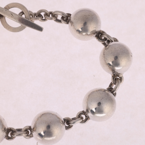 1373 - A Continental sterling silver ball link chain bracelet, unmarked but tests as silver, 18cm, 31.2g