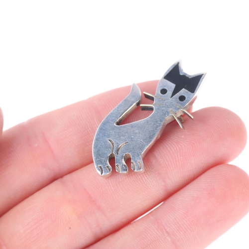 1378 - A Mexican sterling silver black enamel figural cat brooch, indistinct maker, 34.9mm, 8.2g