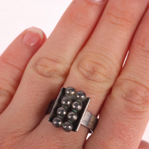 1406 - ELIS KAUPPI for KUPITTAAN KULTA OY- a Vintage Finnish modernist sterling silver geometric ring, Turk... 