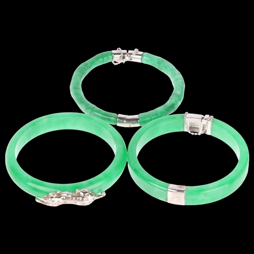 1426 - 3 modern Chinese jadeite bangles, 140g total (3)