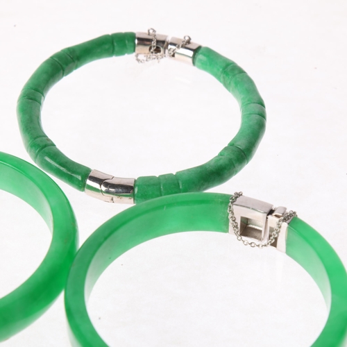 1426 - 3 modern Chinese jadeite bangles, 140g total (3)